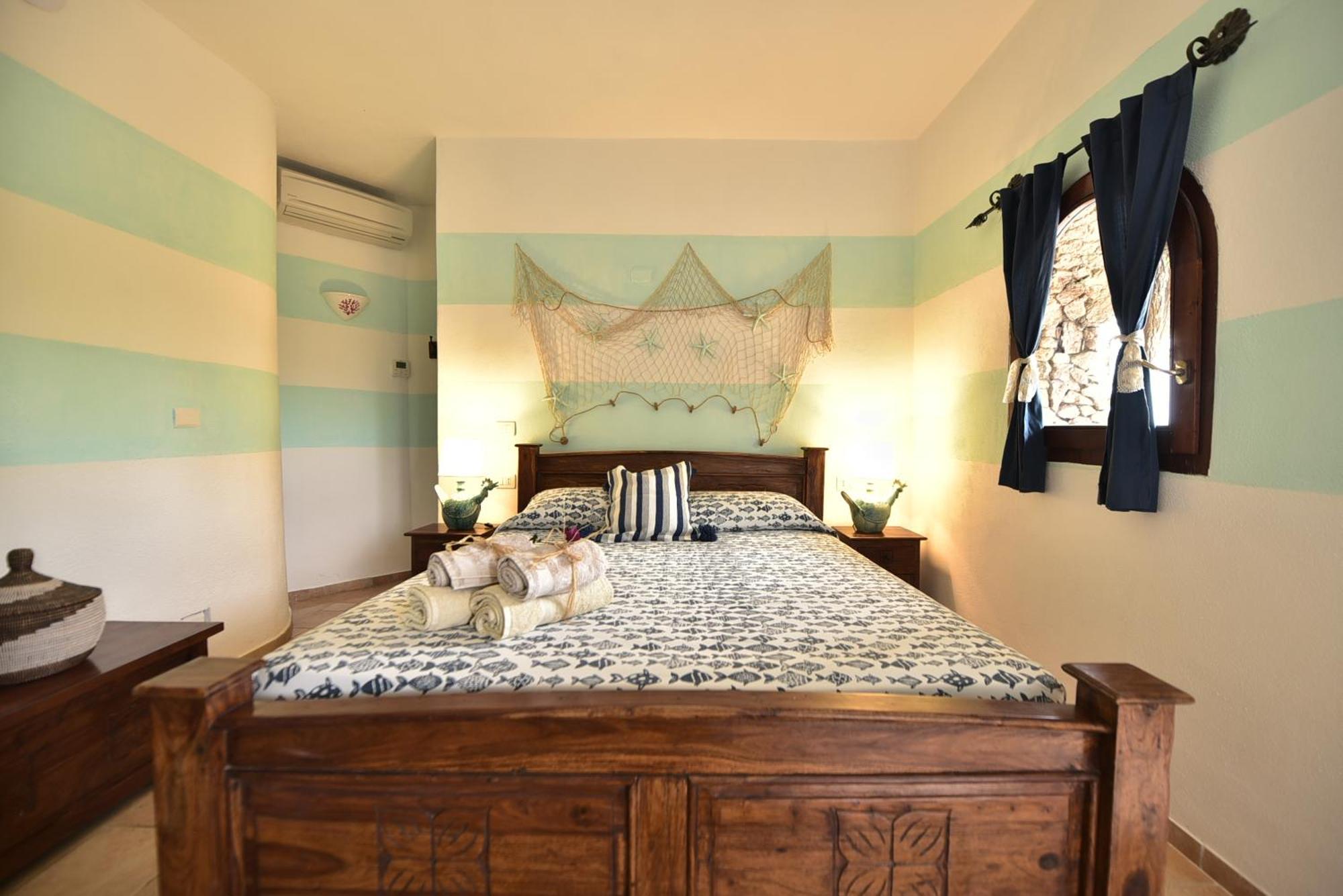 Villa Minda Lodge & View San Teodoro  Ngoại thất bức ảnh