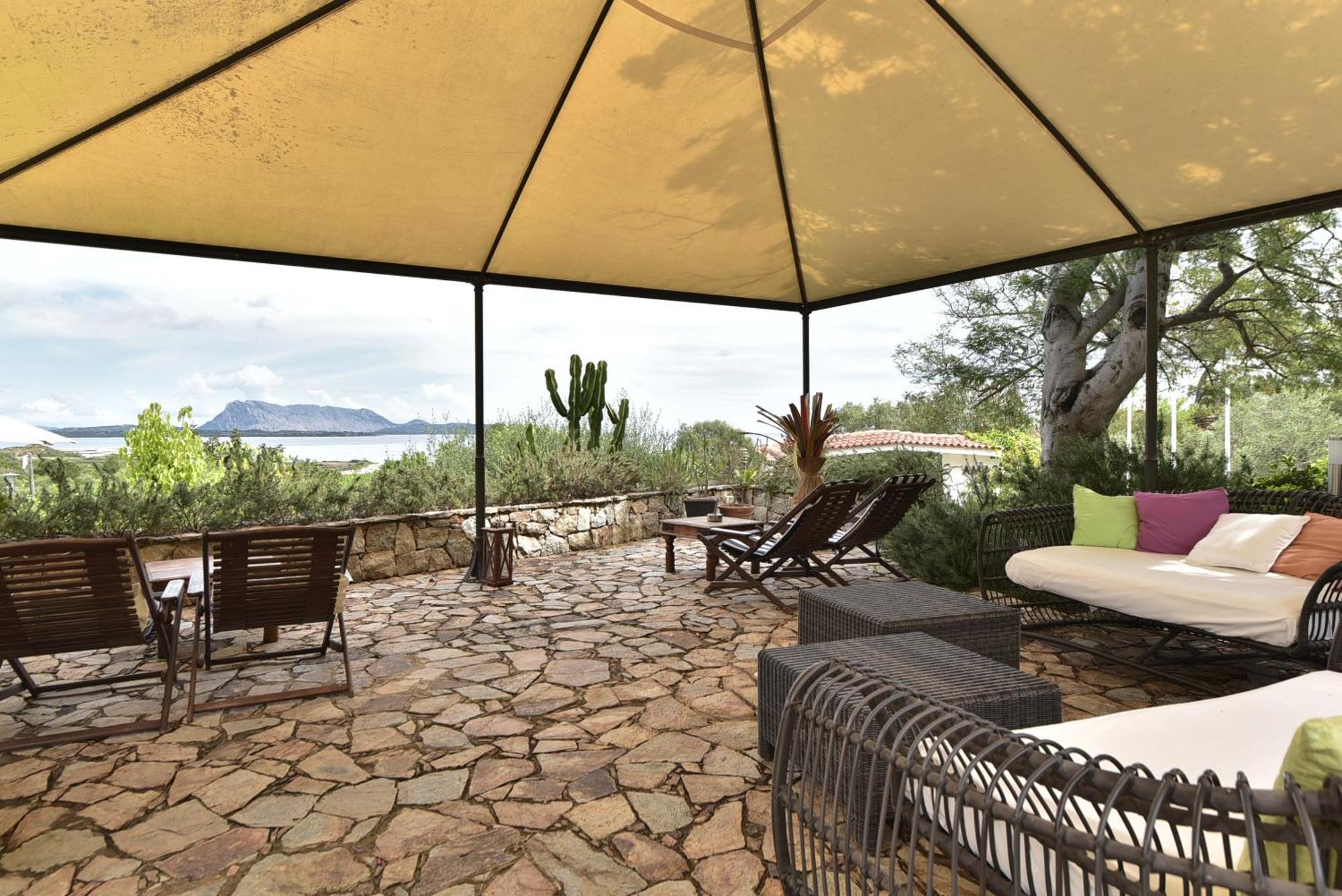 Villa Minda Lodge & View San Teodoro  Ngoại thất bức ảnh